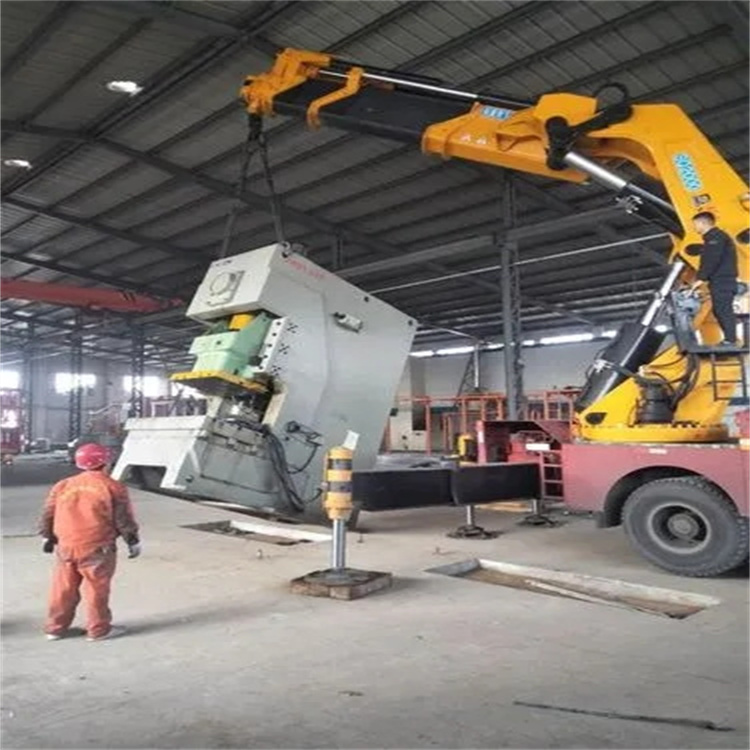 南充80吨折臂吊车出租附近电话