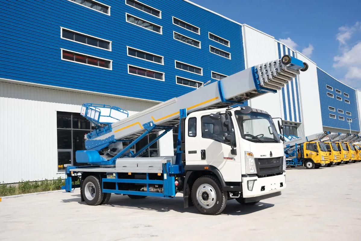 南充出租云梯车高空作业车 建筑垃圾搬运