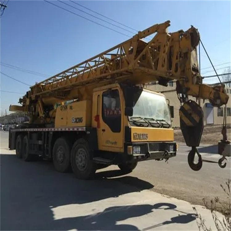 南充哪里有专业吊车出租